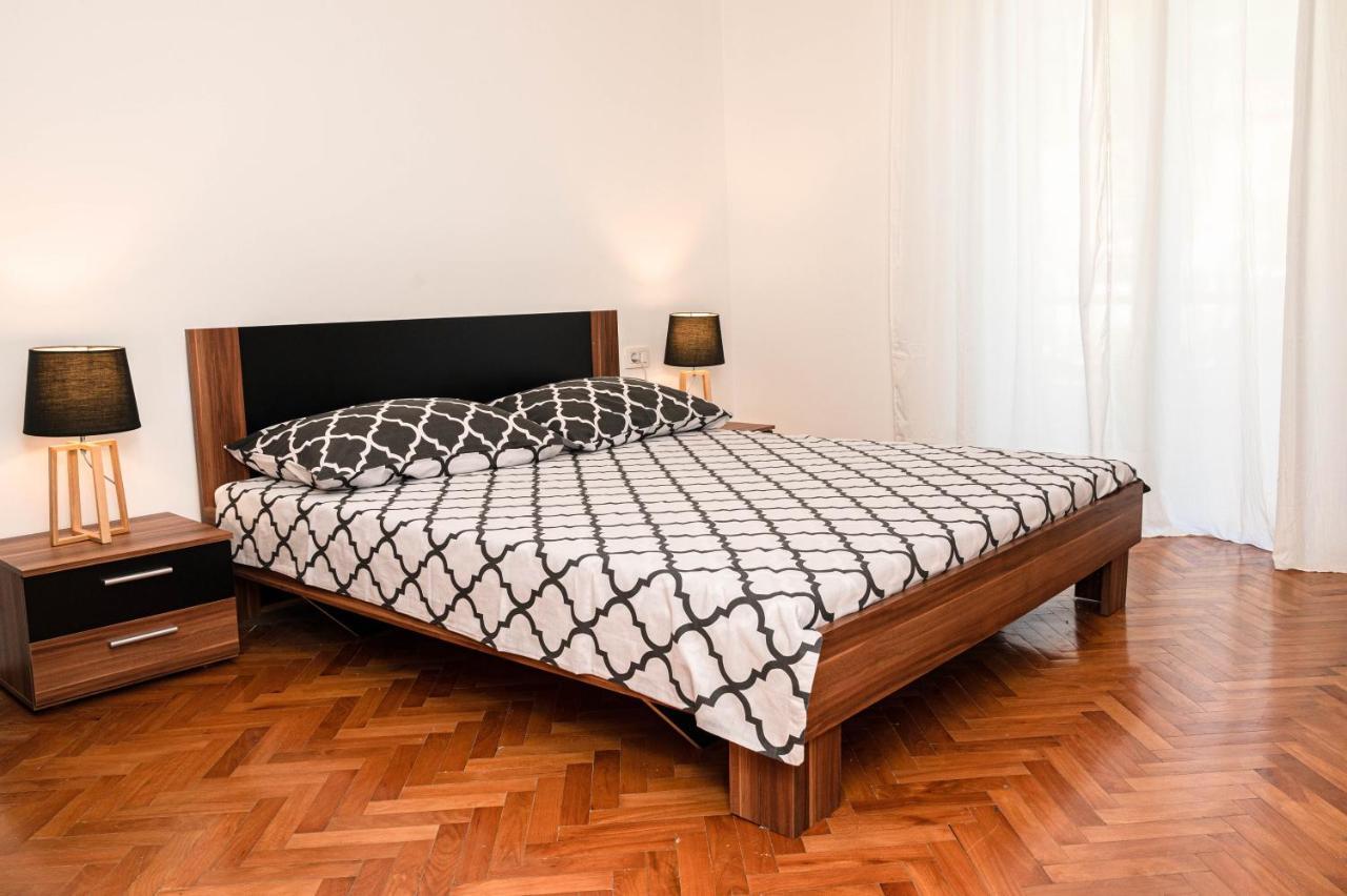 Apartment Marta Rasa ภายนอก รูปภาพ